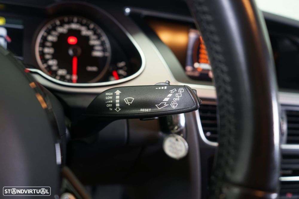 Audi A4 Avant 2.0 TDI Multitronic Business Line S-line - 27