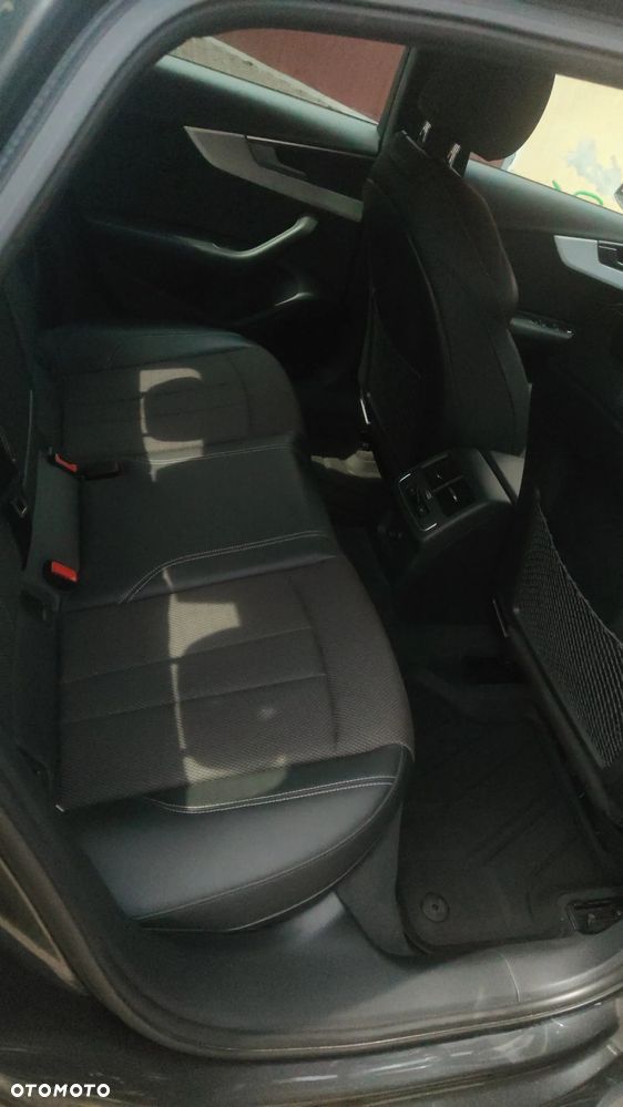 Audi A4 Limousine - 5