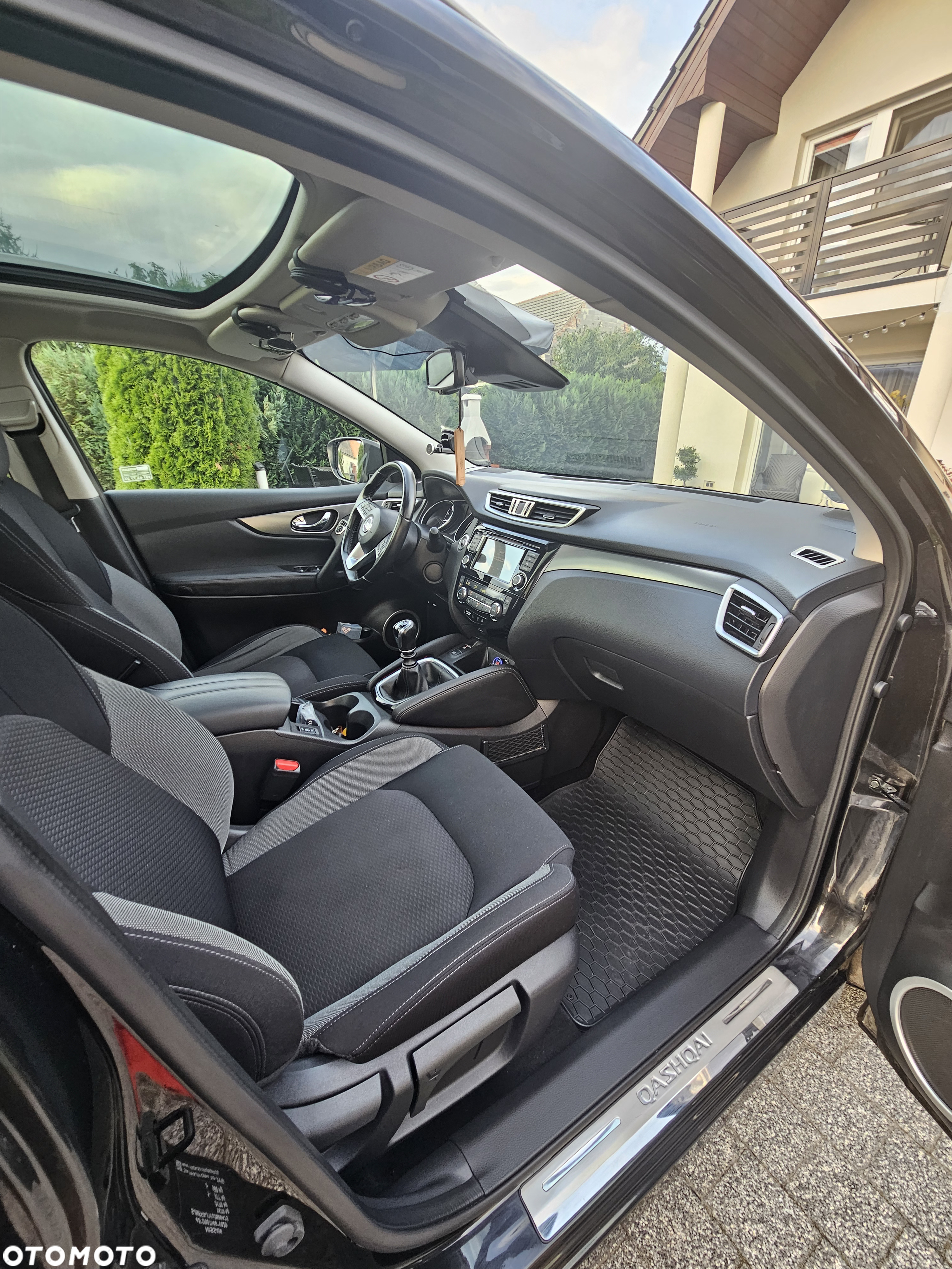 Nissan Qashqai 1.3 DIG-T N-Connecta - 6
