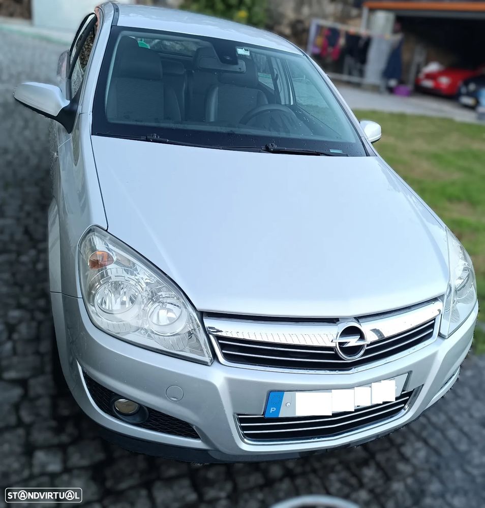 Opel Astra 1.3 CDTI Cosmo - 1