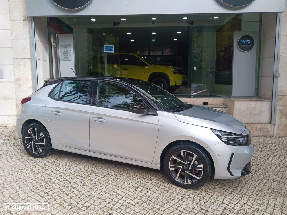 Opel Corsa 1.2 T GS - 2