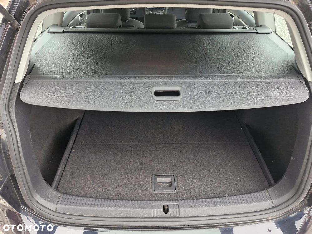 Volkswagen Golf - 30
