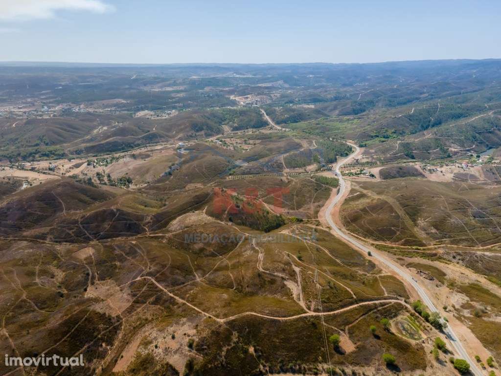 Terreno Rústico com horta e barragem e bom acesso - Grande imagem: 4/10