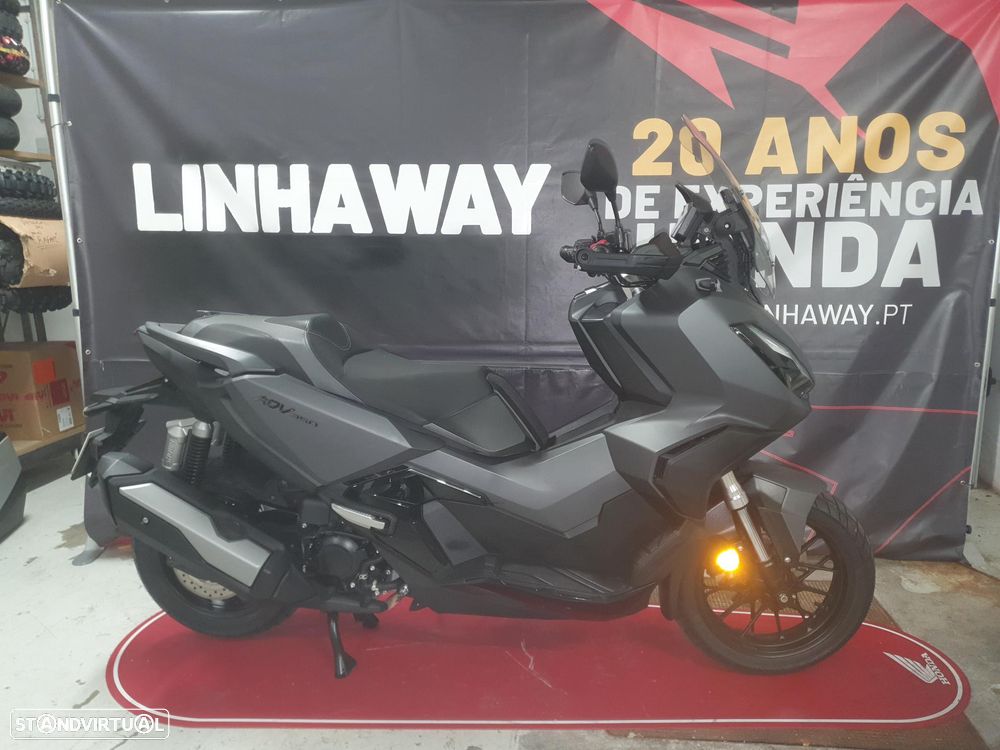 Honda ADV 350 - 1