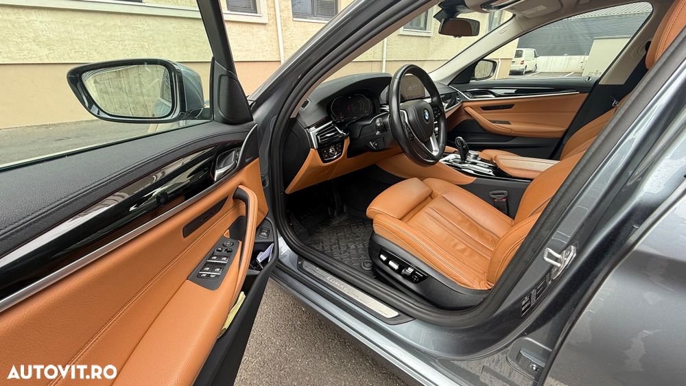 BMW Seria 5 530i AT - 10