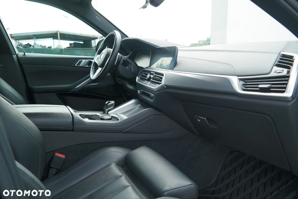 BMW X6 - 11