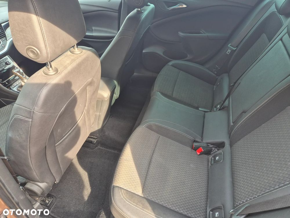 Opel Astra 1.6 D (CDTI) Start/Stop Innovation - 13