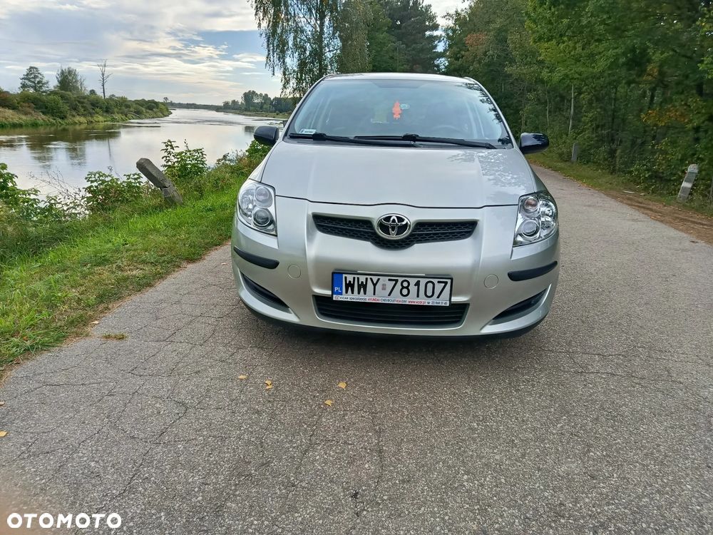 Toyota Auris - 1