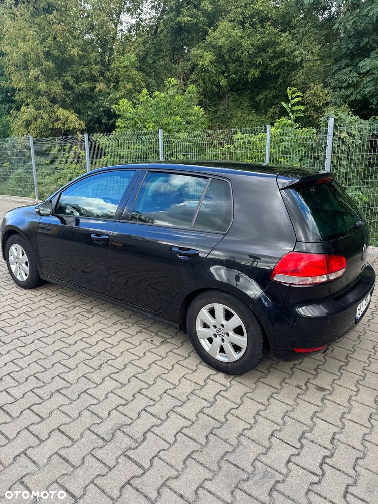 Volkswagen Golf 2010 photo 4