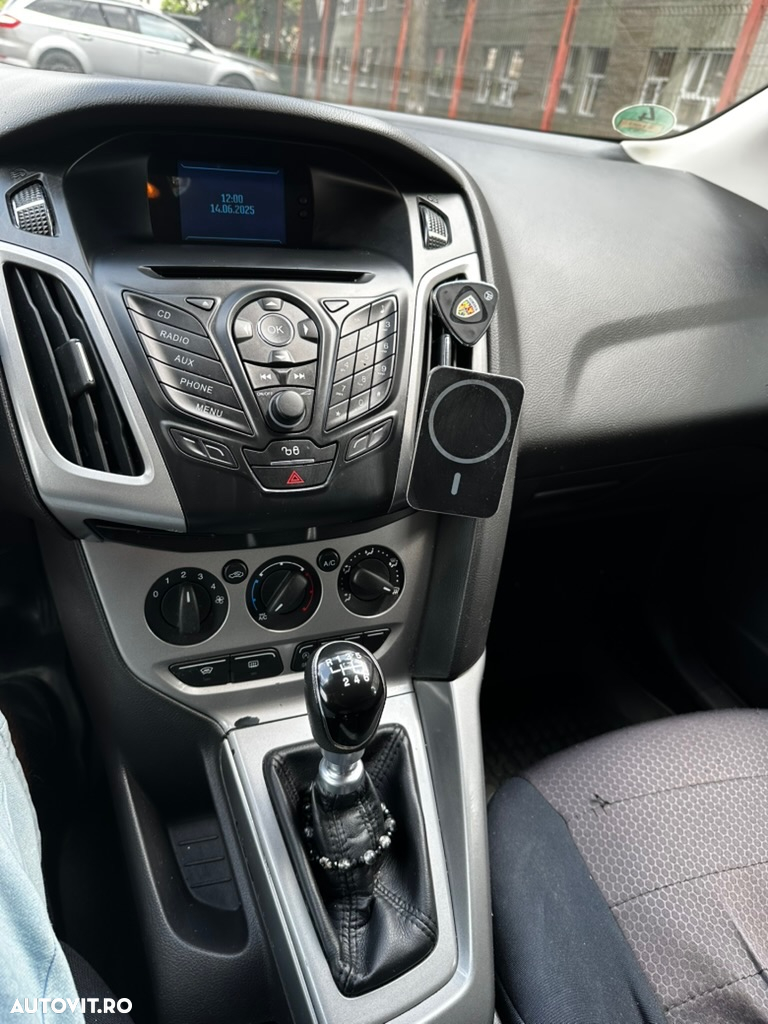 Ford Focus 1.6 TDCi DPF Start-Stopp-System SYNC Edition - 11