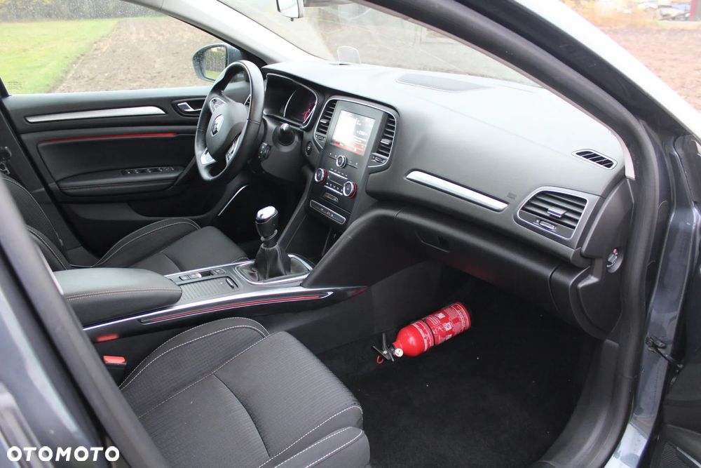 Renault Megane 1.5 Blue dCi Intens - 6