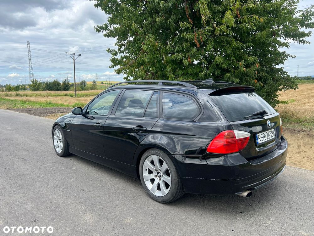 BMW Seria 3 320d - 3