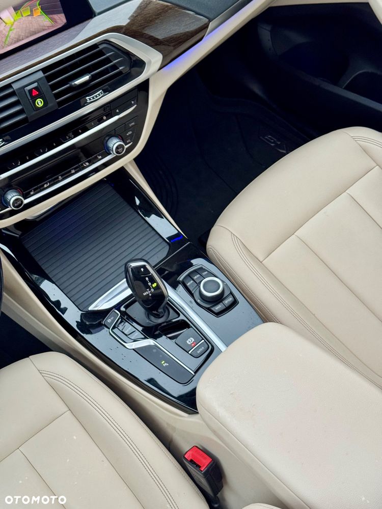 BMW X3 sDrive18d Advantage - 29