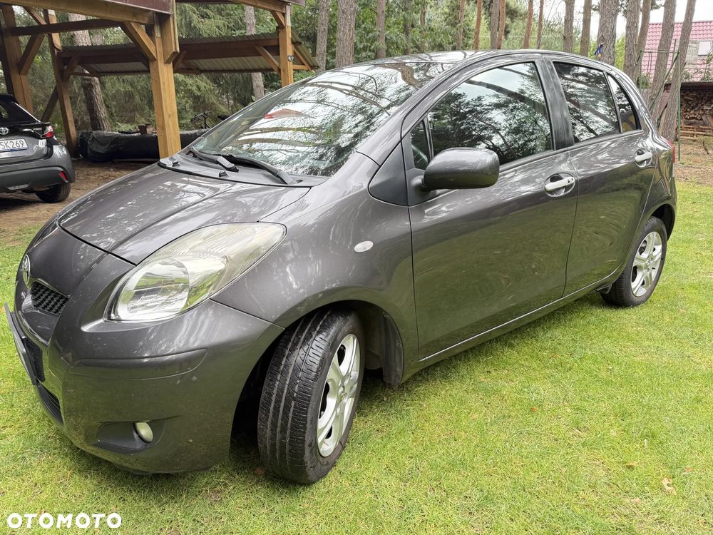 Toyota Yaris 1.33 Premium - 10