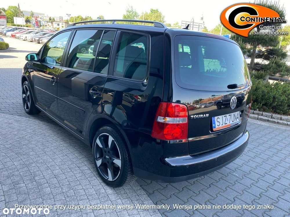 Volkswagen Touran - 5