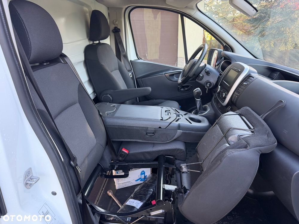 Renault Trafic - 10
