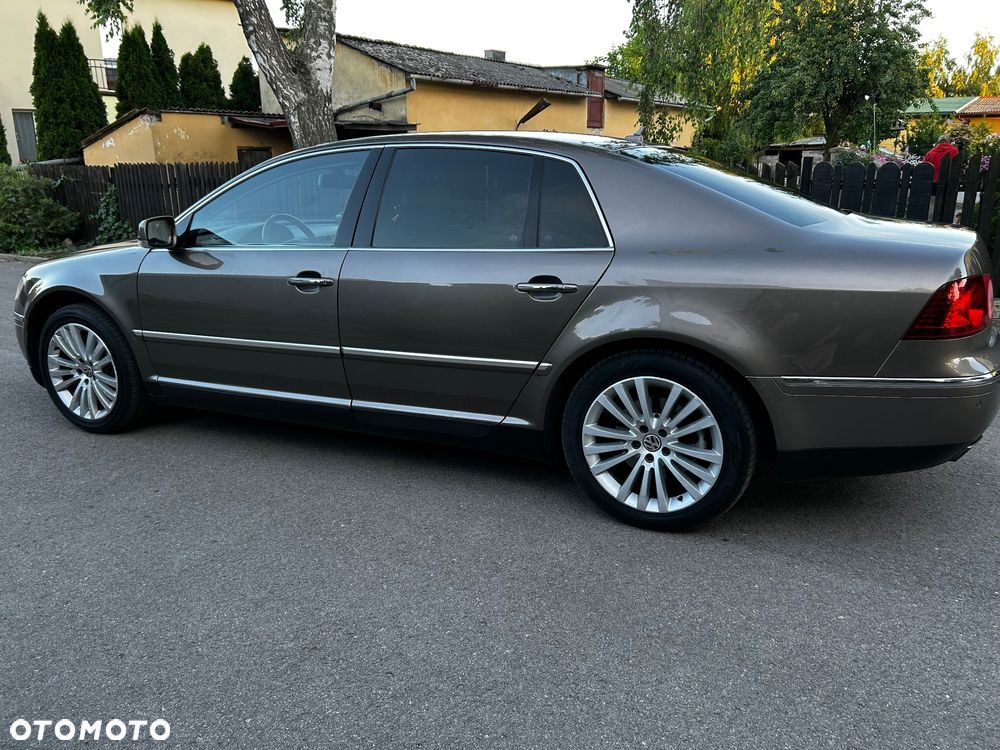 Volkswagen Phaeton 4.2 V8 4MOTION Automatik (5 Sitzer) Edition 6 - 5