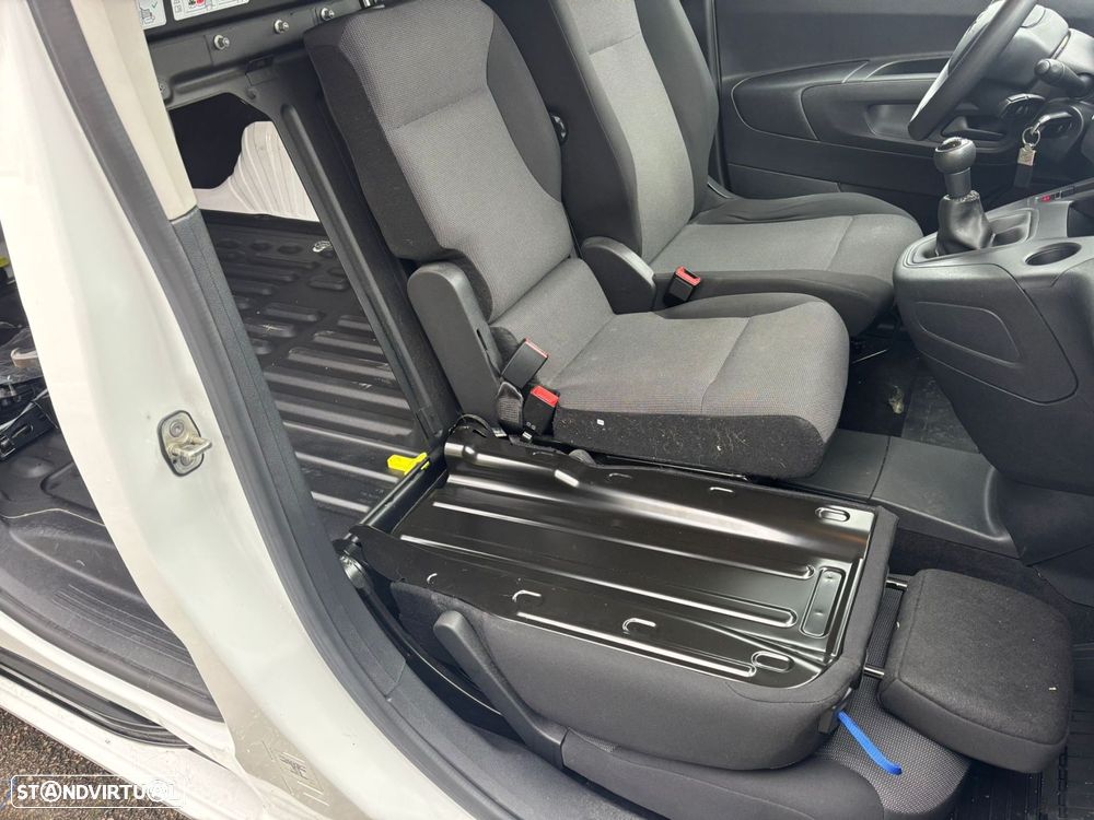 Toyota Proace City 1.5D L1 COMFORT 102cv - AC - GPS - IVA DEDUTÍVEL - 10