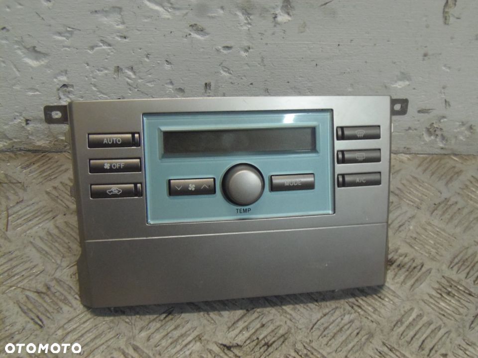 panel klimatyzacji corolla verso II 2008R - 4