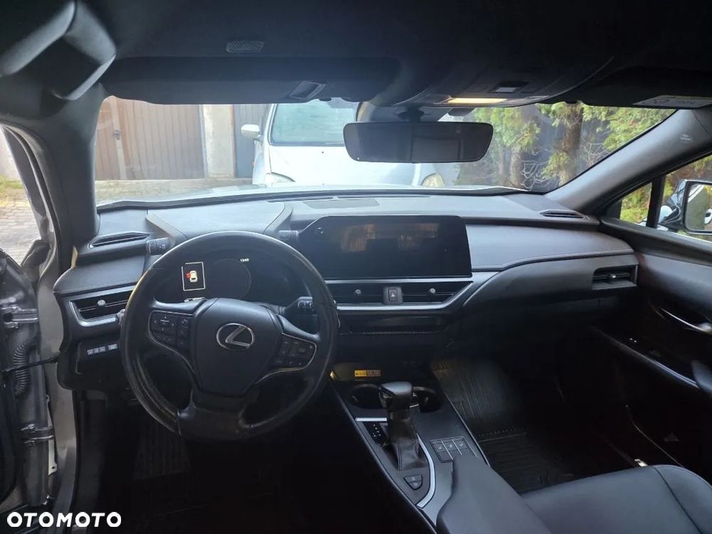 Lexus UX 200 GPF F Sport Design+ 2WD - 8