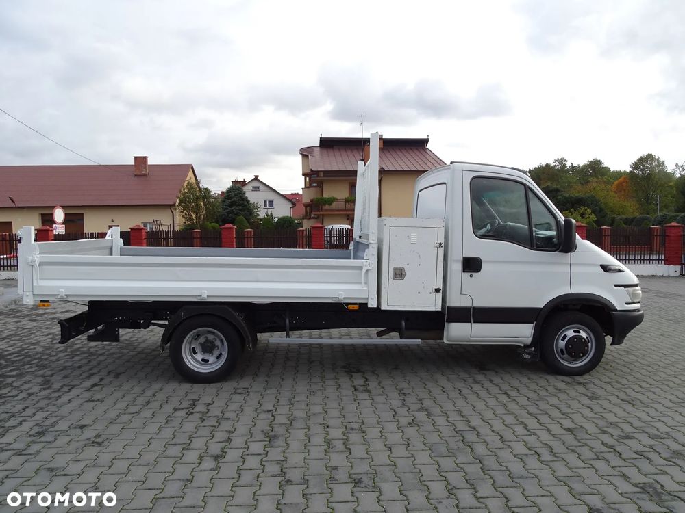 Iveco 35C12 - 4