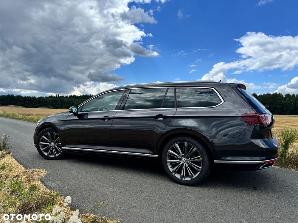 Volkswagen Passat 2.0 TDI 4Mot Elegance DSG - 3