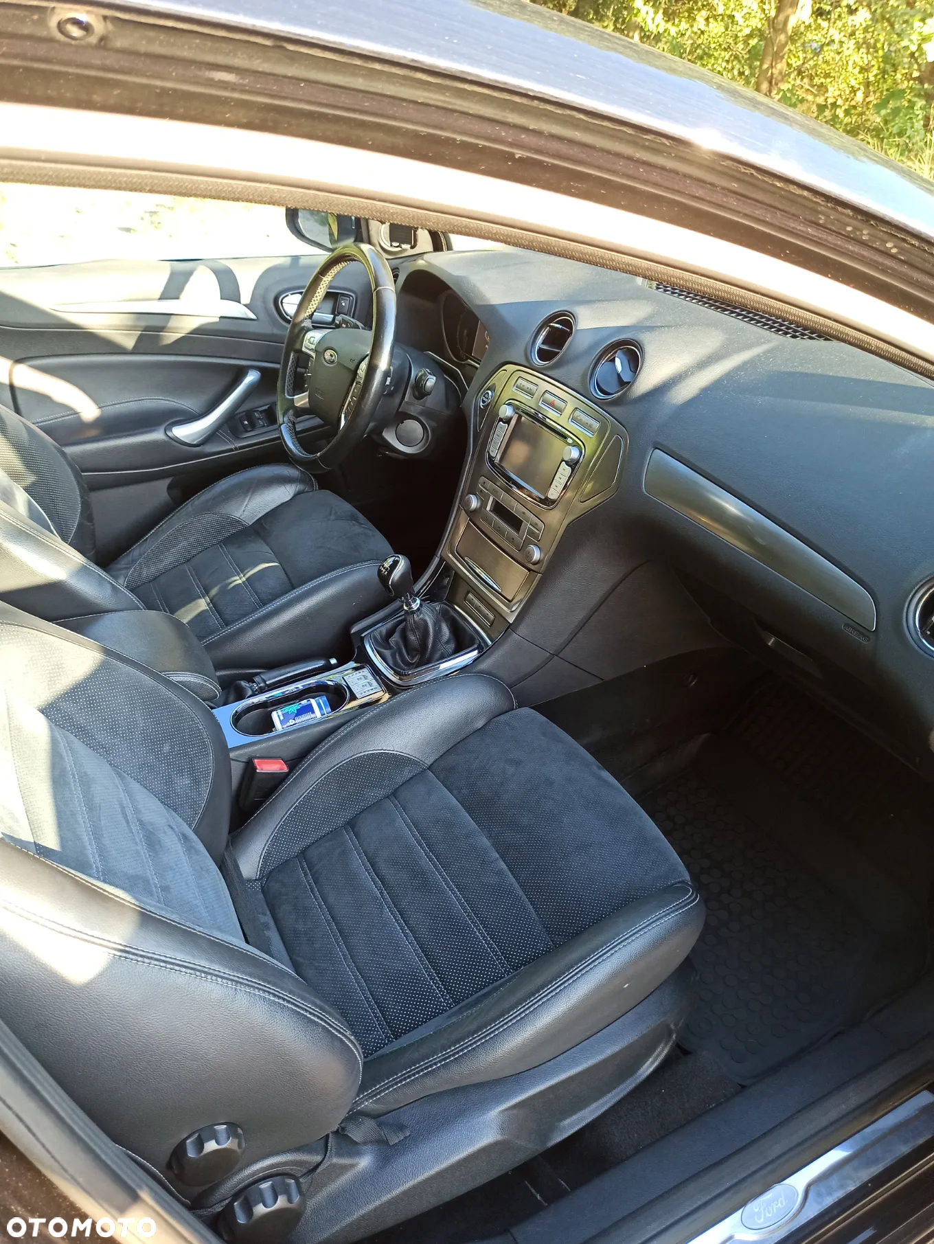 Ford Mondeo 2.5 Titanium X - 11