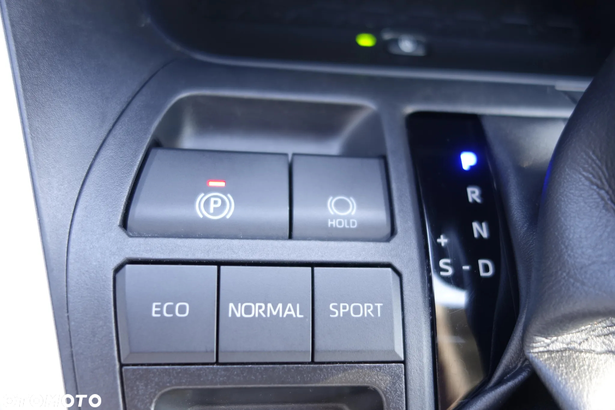Toyota RAV4 2.5 Hybrid Comfort 4x2 - 17