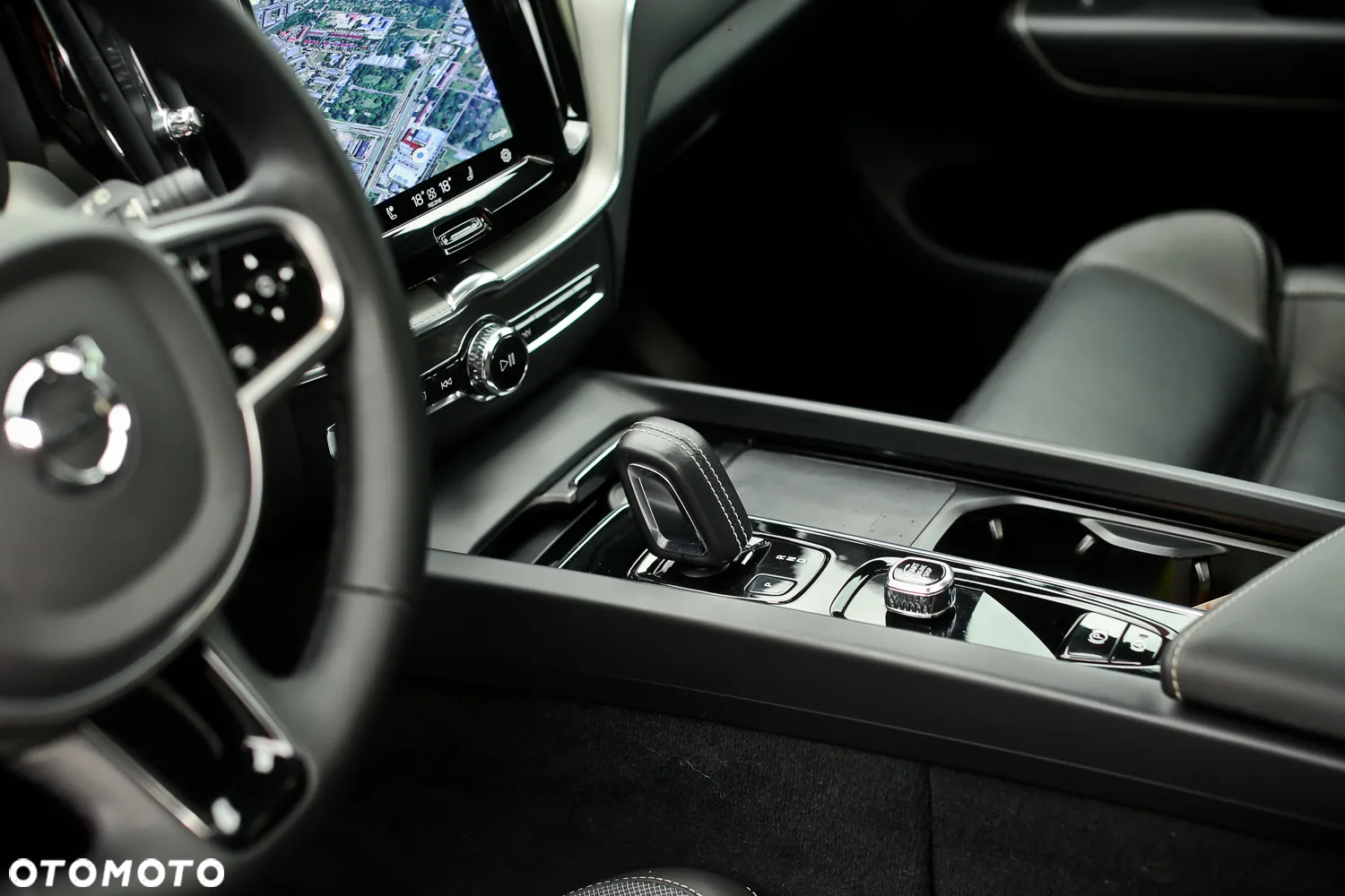Volvo XC 60 B4 D AWD Geartronic RDesign - 27