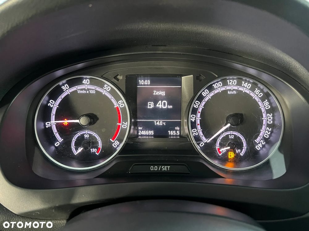 Skoda RAPID 1.0 TSI Ambition - 25