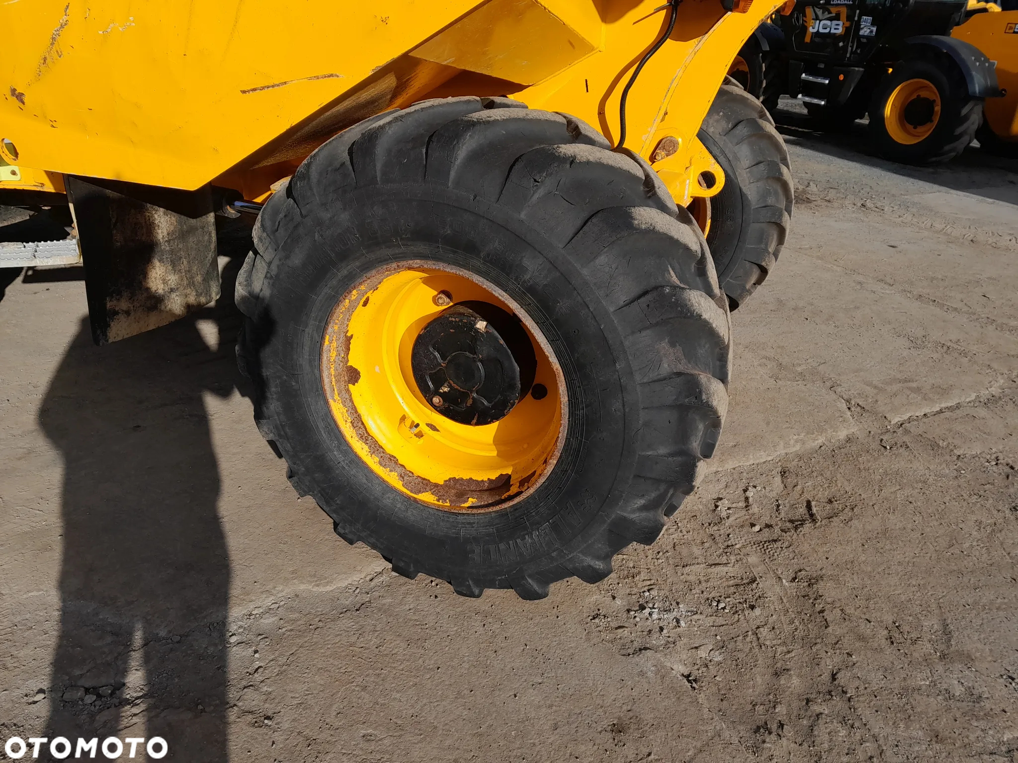 JCB 9 TON - 9