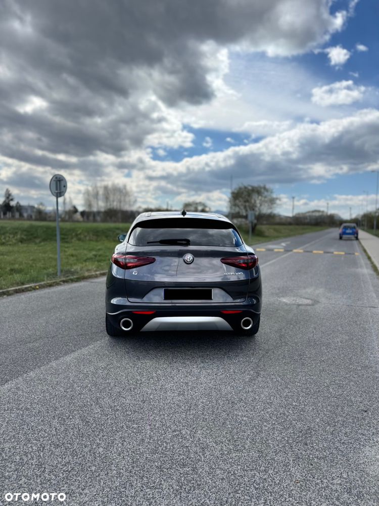 Alfa Romeo Stelvio 2.2 16V AT8-Q4 Super - 5