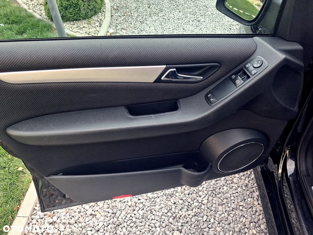 Mercedes-Benz Klasa B 160 BlueEFFICIENCY SPORT EDITION - 16