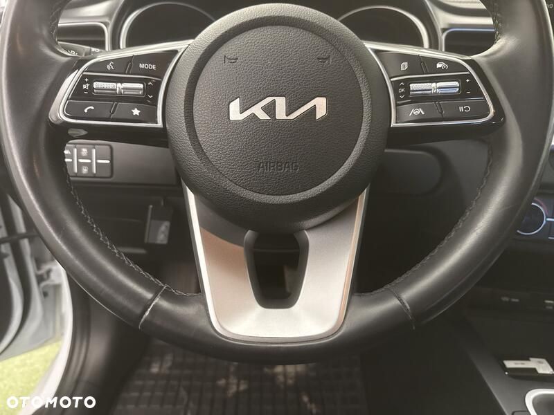 Kia Ceed 1.5 T-GDI M - 13