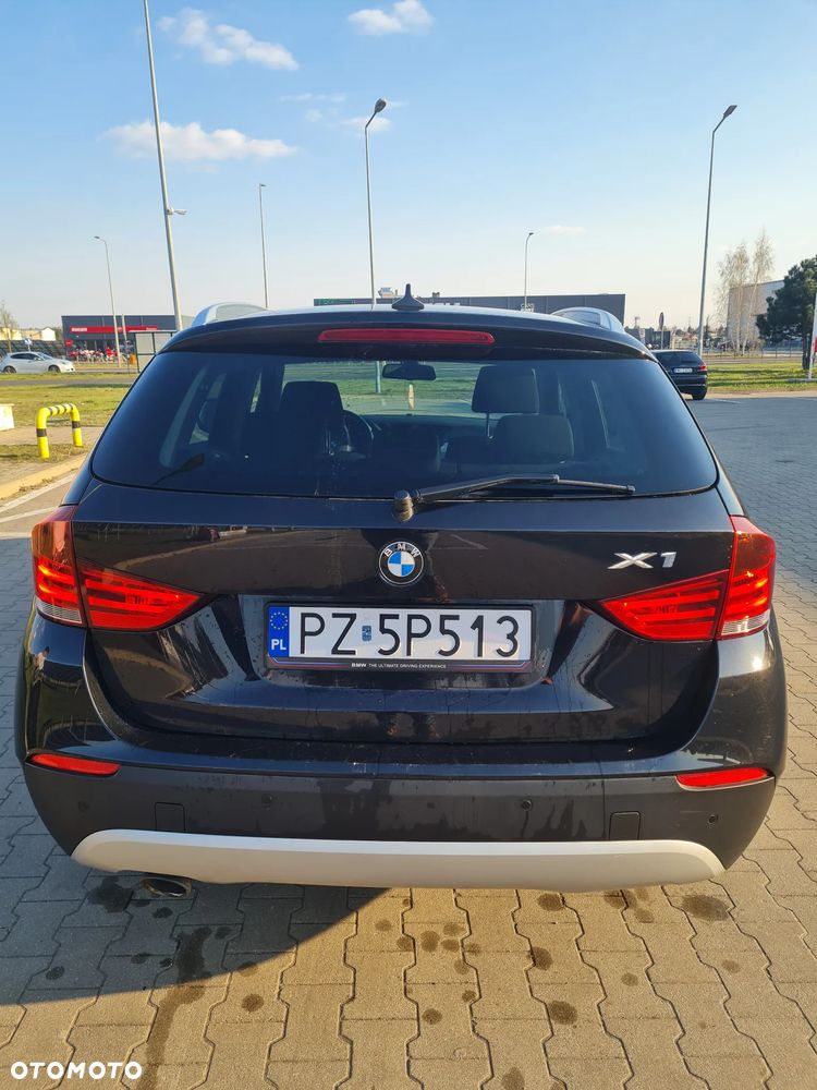BMW X1 xDrive18d xLine - 4