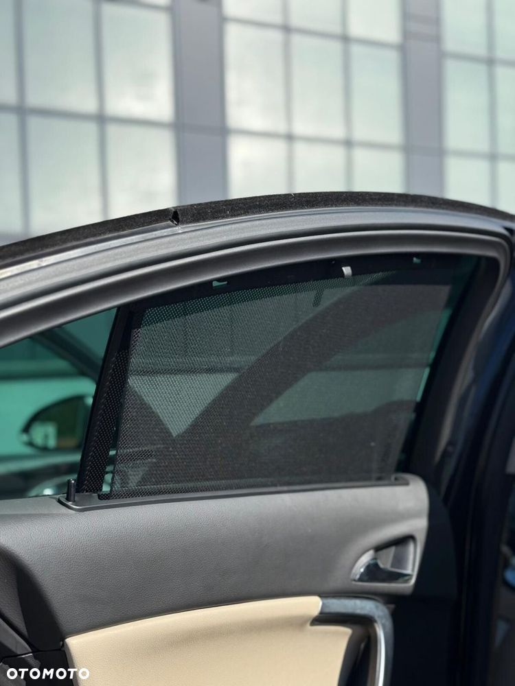 Opel Insignia - 19