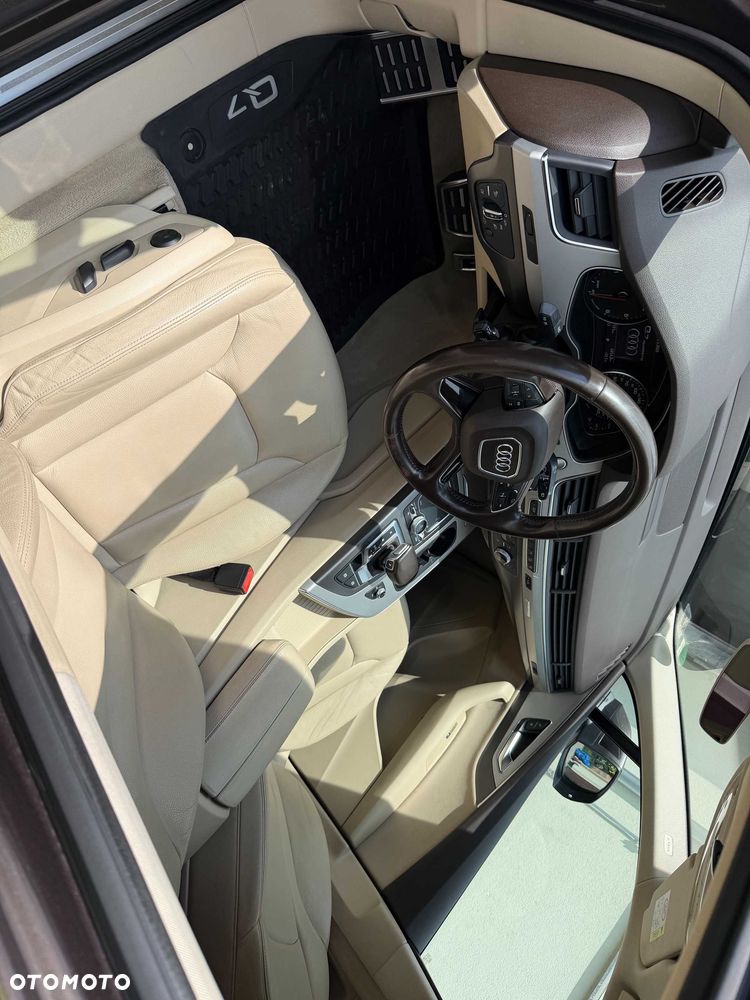 Audi Q7 - 7