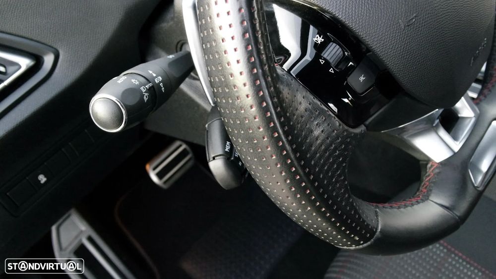 Peugeot 308 SW 1.5 BlueHDi GT Line EAT8 - 35