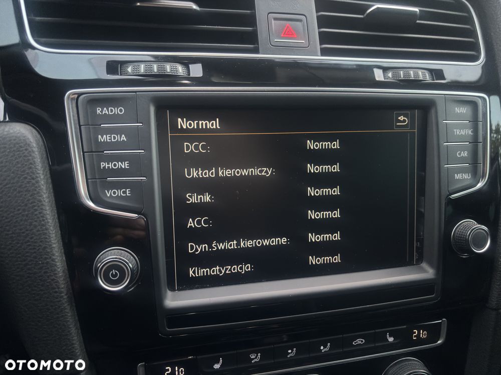 Volkswagen Golf 2.0 TDI BMT 4Mot Highline - 21