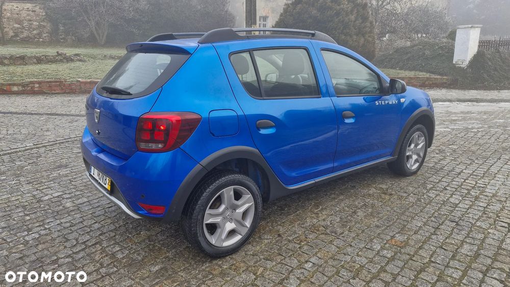 Dacia Sandero dCi 90 S&S Celebration - 10