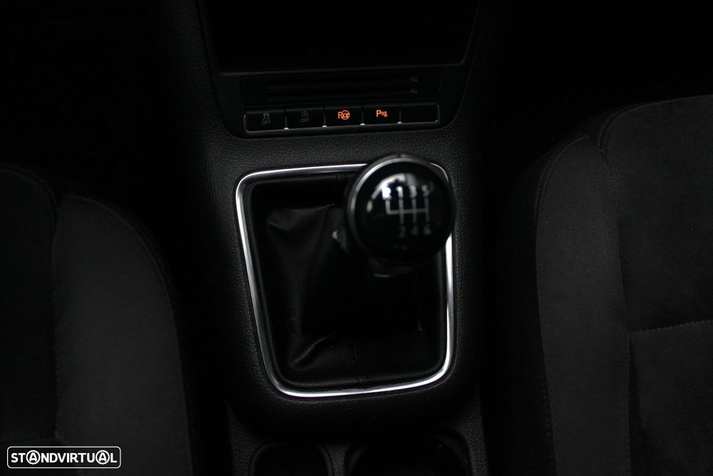 VW Tiguan 2.0 TDi Sport BlueMotion - 36