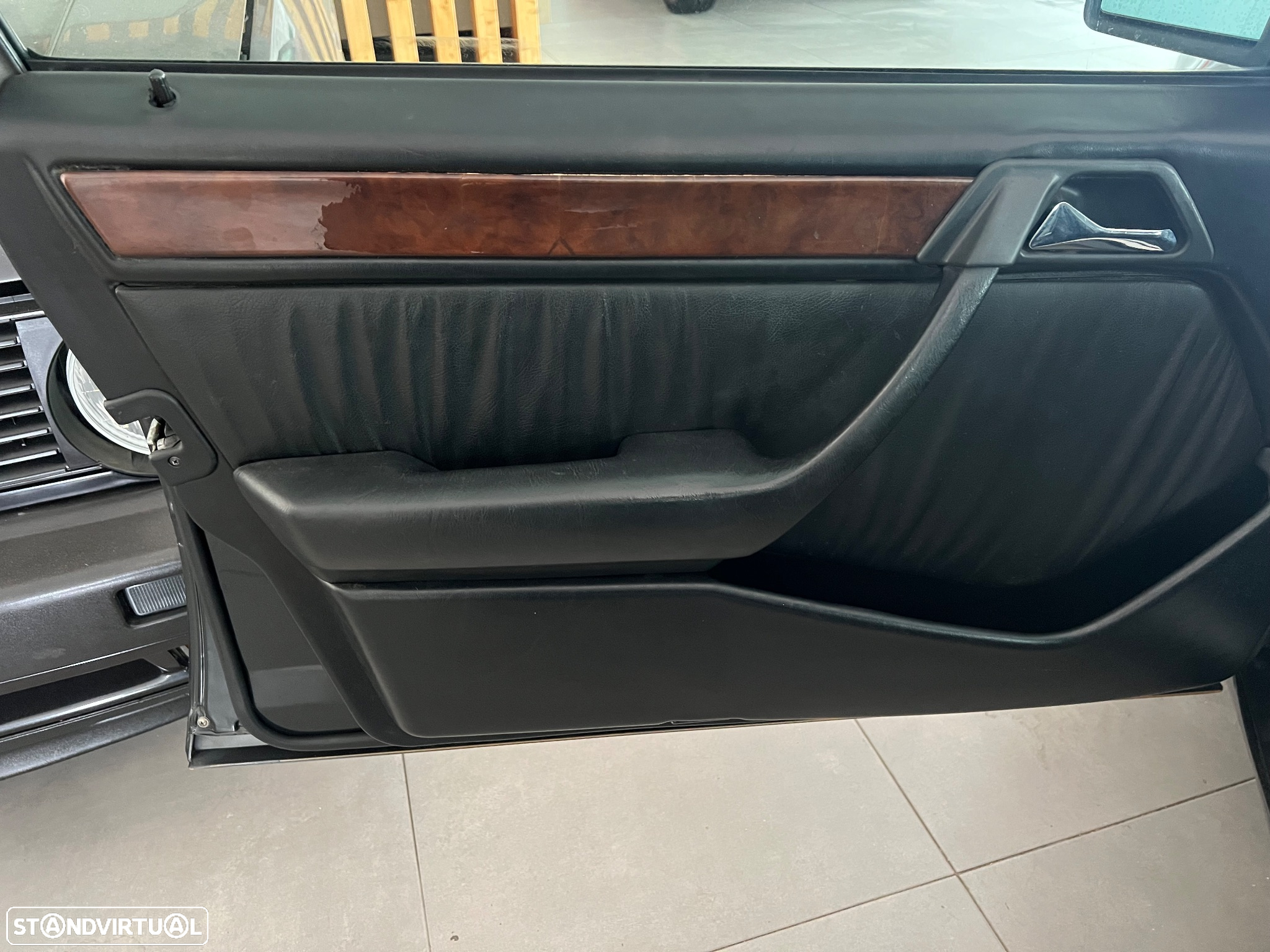 Mercedes-Benz E 250 D Turbo - 7