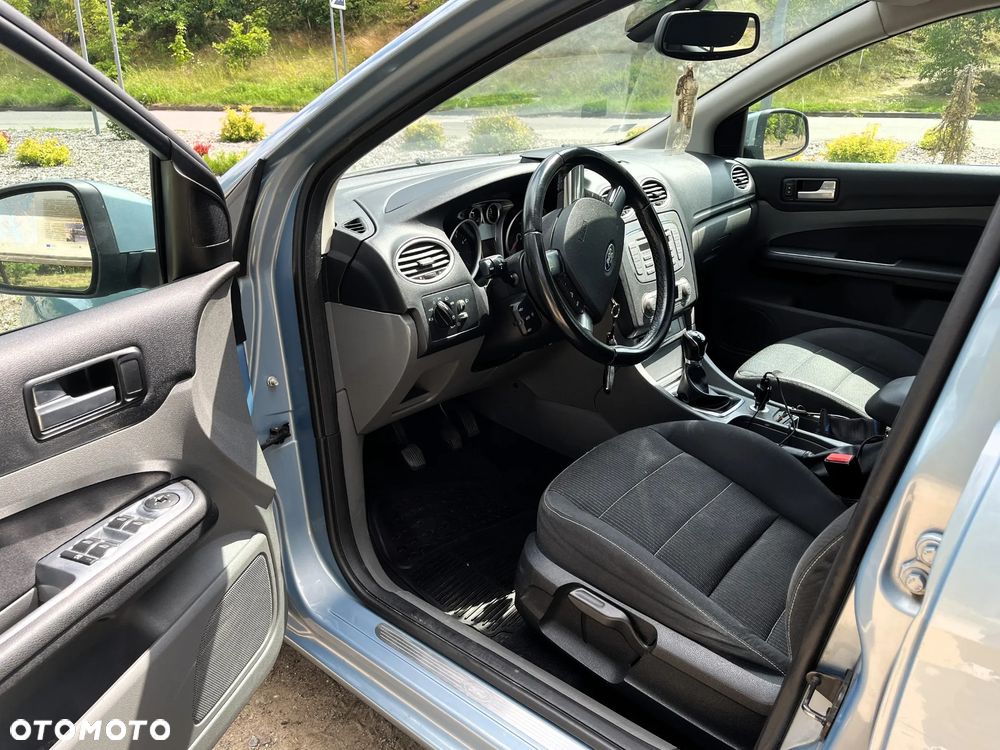 Ford Focus 1.8 Titanium - 21