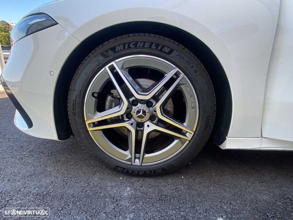 Mercedes-Benz A 200 Limousine AMG Line Aut. - 17