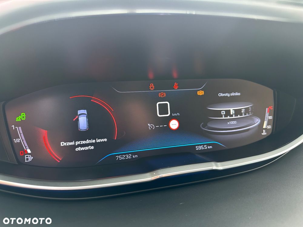 Peugeot 3008 1.5 BlueHDi Allure S&S - 5