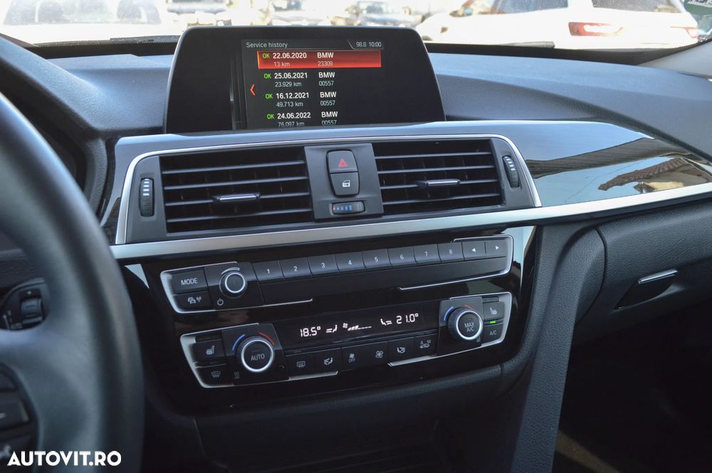 BMW Seria 3 320d xDrive Aut. Luxury Line - 27