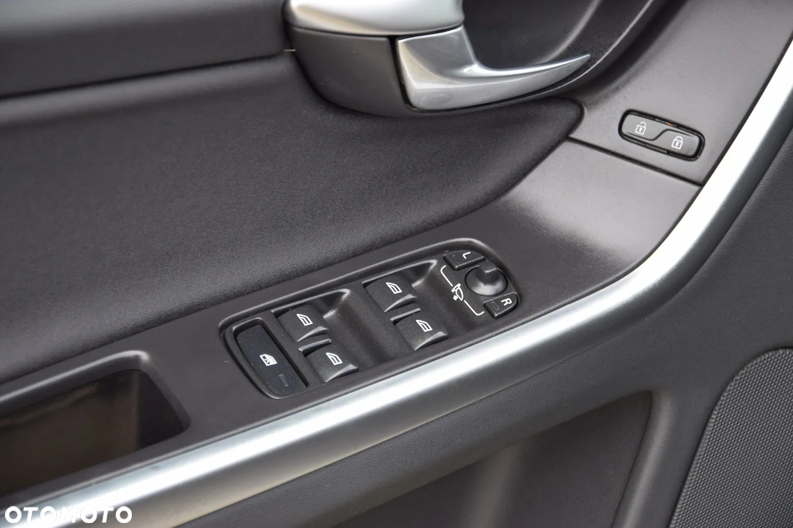 Volvo XC 60 D5 AWD Summum - 22