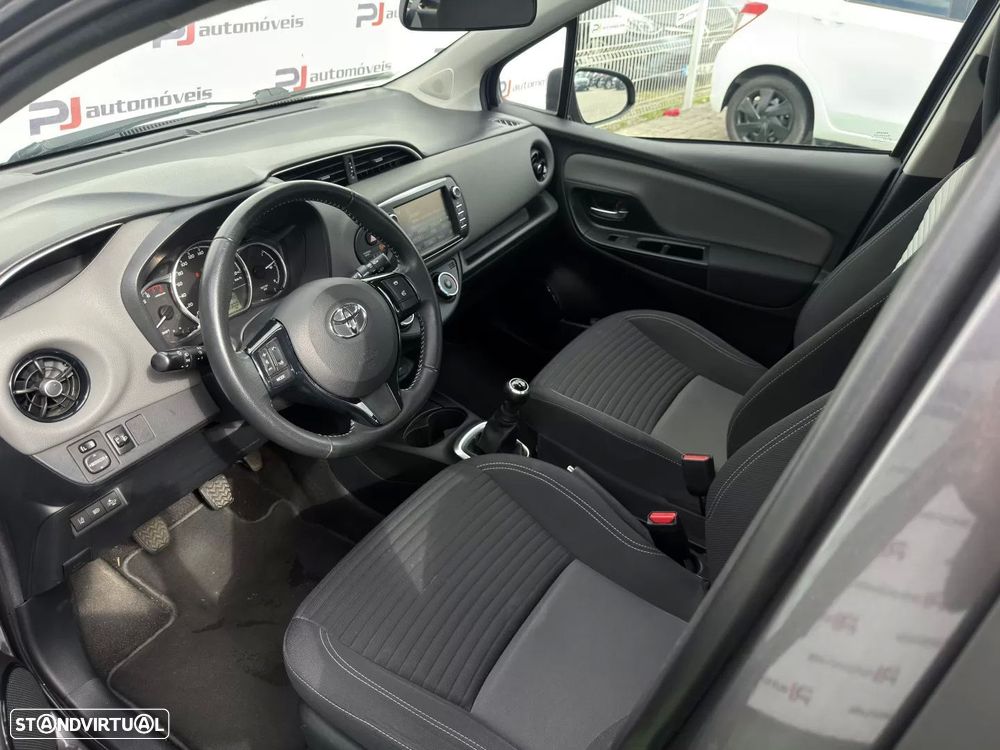 Toyota Yaris 1.0 VVT-i Exclusive - 12