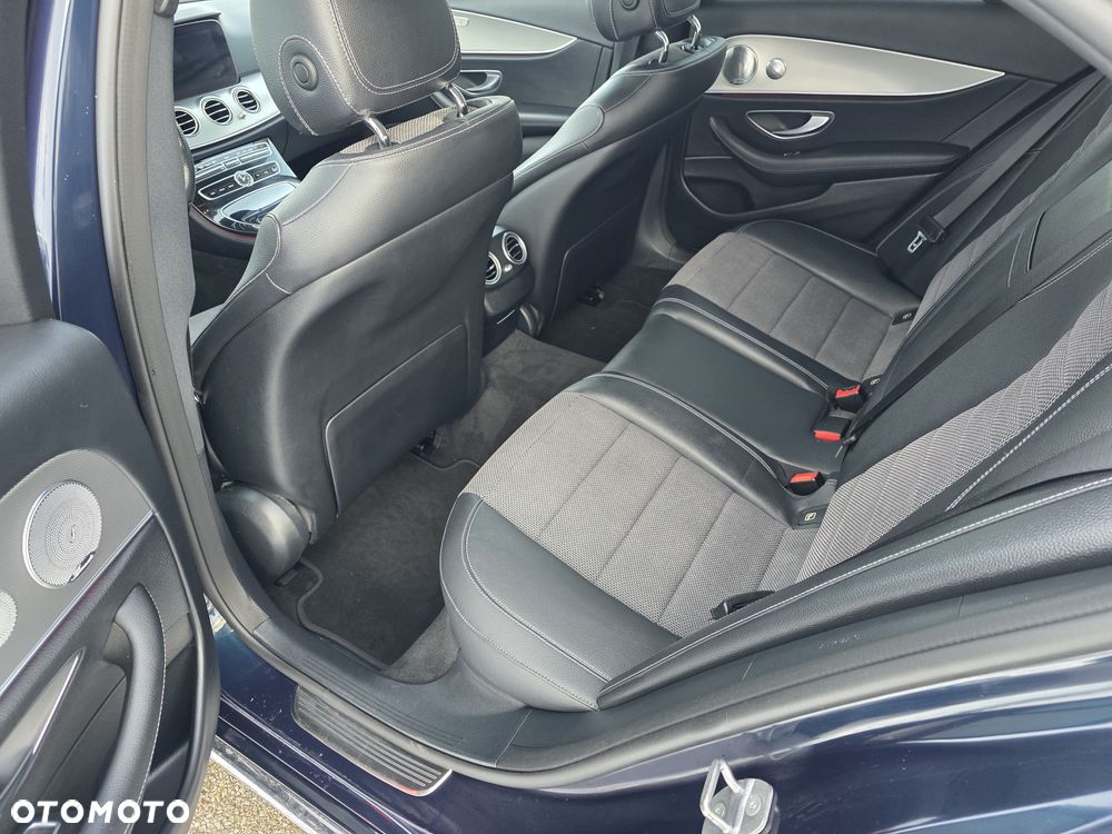 Mercedes-Benz Klasa E 200 9G-TRONIC - 19