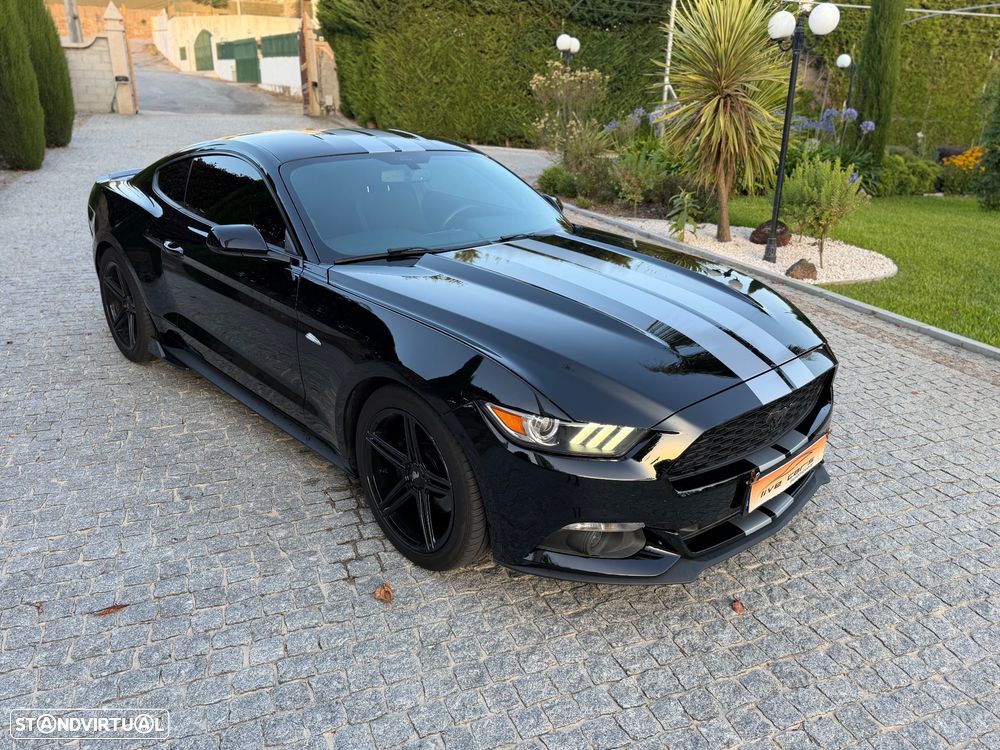 Ford Mustang 2.3 Eco Boost Aut. - 1
